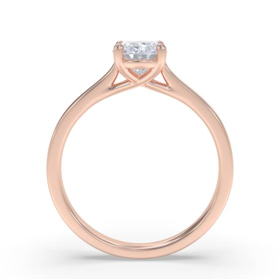 Verlobungsring mit ovalem Diamanten