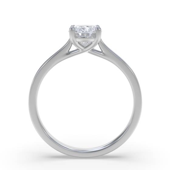 Verlobungsring mit ovalem Diamanten