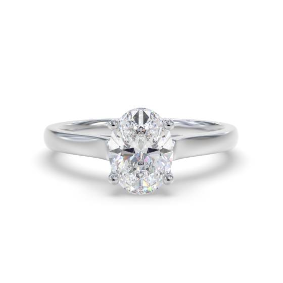 Verlobungsring mit ovalem Diamanten